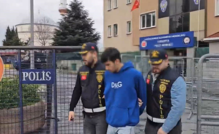 Küçükçekmece’de iki ayrı yere silahlı saldırı düzenleyen şahıslar yakalandı