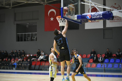 Çayırova Belediyesi Kapaklı’dan galibiyetle döndü