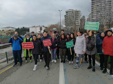Kadıköylüler, Dünya Obezite Günü’nde farkındalık oluşturmak için sahilde yürüdü