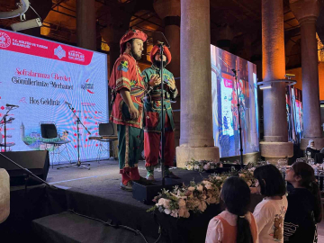 Bakan Ersoy, düzenlenen iftar programına katıldı