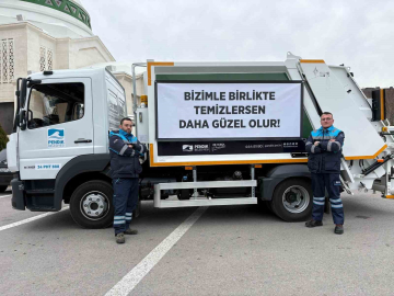 Pendik’te çöp kamyonlarını gören vatandaşlar gözlerine inanamadı