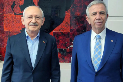Mansur Yavaş CHP'den 7 belediye başkanı ile birlikte istifa etti.