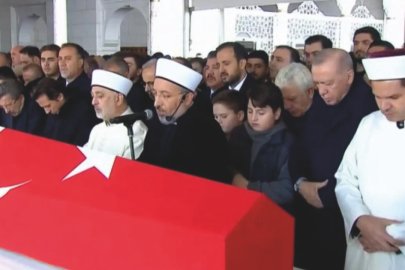 ÜSKÜDAR, DÜNDAR ZİYA GÜLTEKİN’E GÖZYAŞLARIYLA VEDA ETTİ